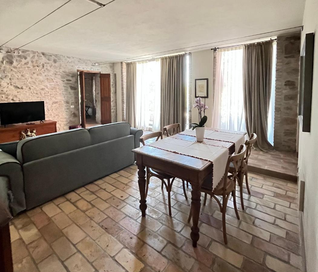 Le Mansarine Charme B&B Castellaro  Экстерьер фото