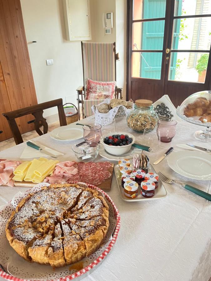 Le Mansarine Charme B&B Castellaro  Экстерьер фото