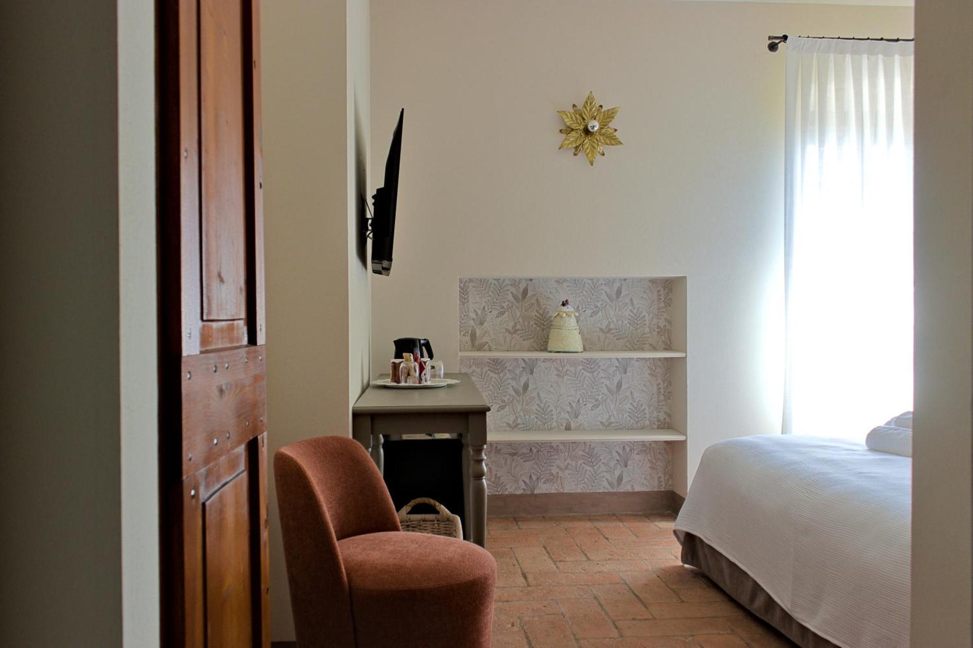 Le Mansarine Charme B&B Castellaro  Экстерьер фото